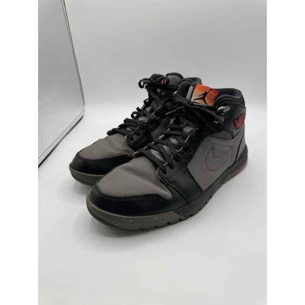 Nike Air Jordan Trek 1 Men Size 9 Retro High Grey Red 616344-004 2013 Black